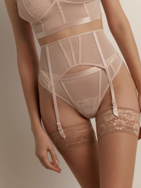 173992 Пояс для чулок CN CELEBRATION LP1901