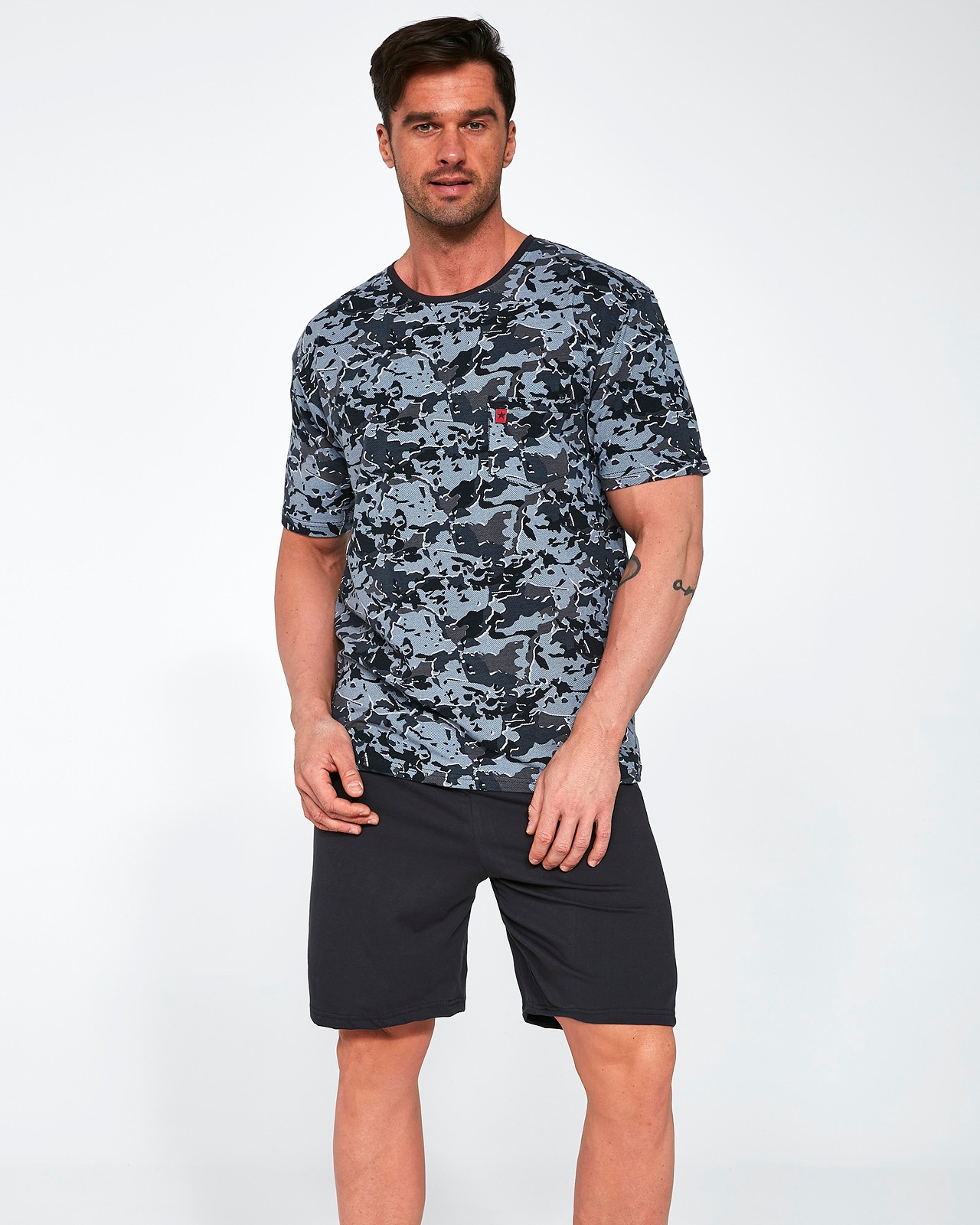 Пижама футболка + шорты для мужчин Cornette 168357